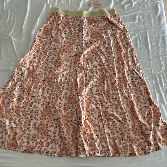 ESQUALO Dresses & Skirts - Esqualo Pink Leopard Midi Skirt NWT